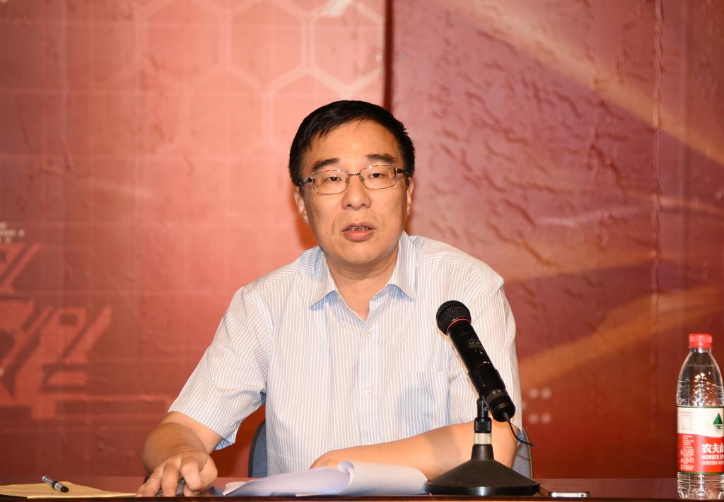 副校长沈光辉讲党课